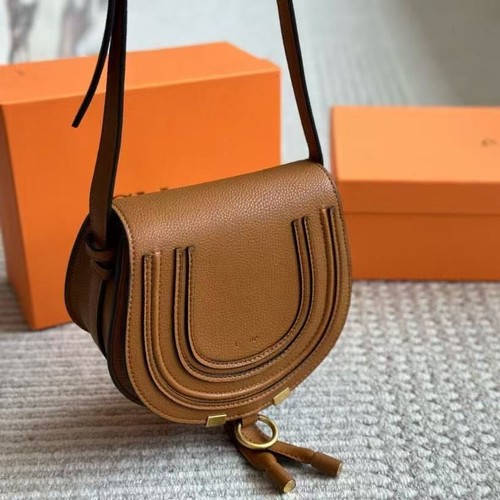 Chloe medium leather saddle - leather,